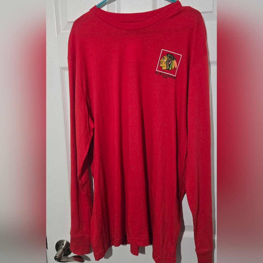 Adult 2XL Red Blackhawks Long Sleeve Shirt NWT